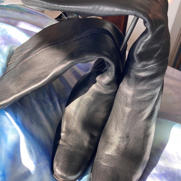 Leather high heel inside zip boots - Picture 2 of 5